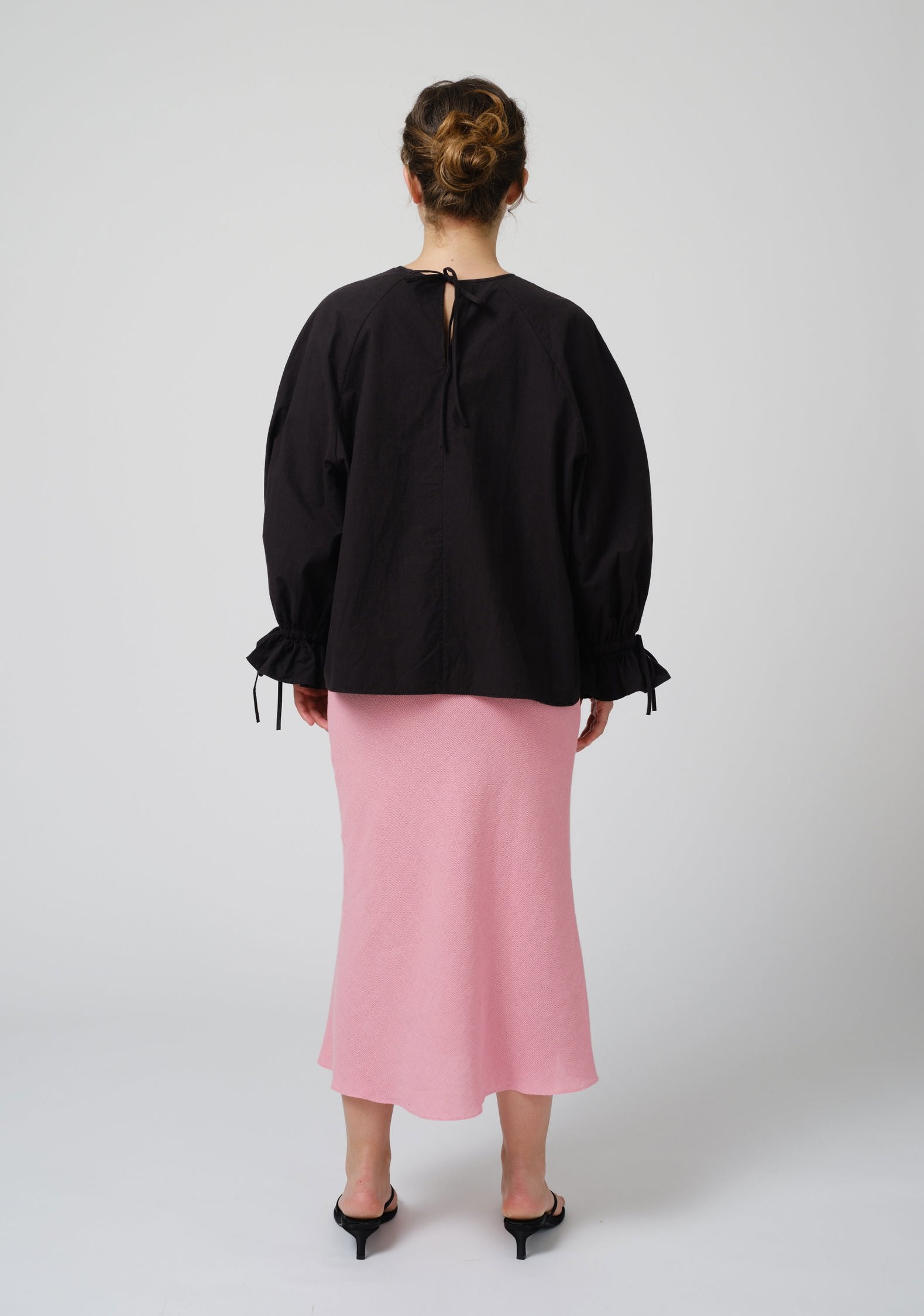 RITA BLOUSE WITH 3D EMBROIDERY