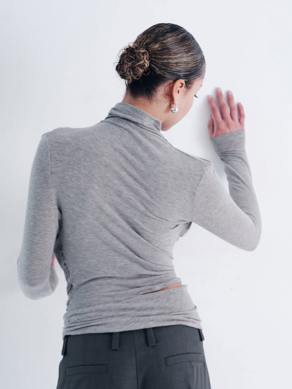 MOONLIGHT TOP IN GREY