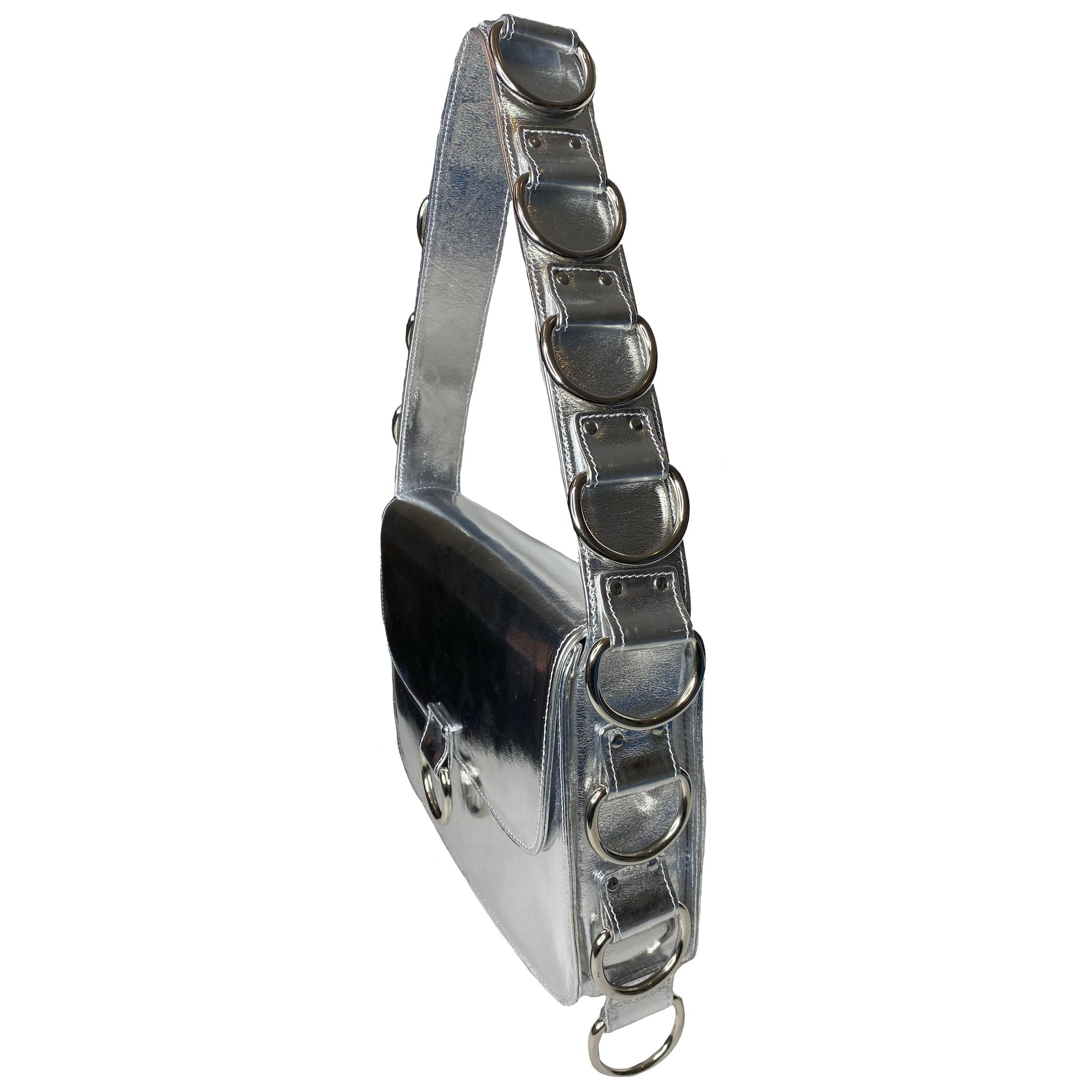 THE LEATHER D-RING BAG | SILVER