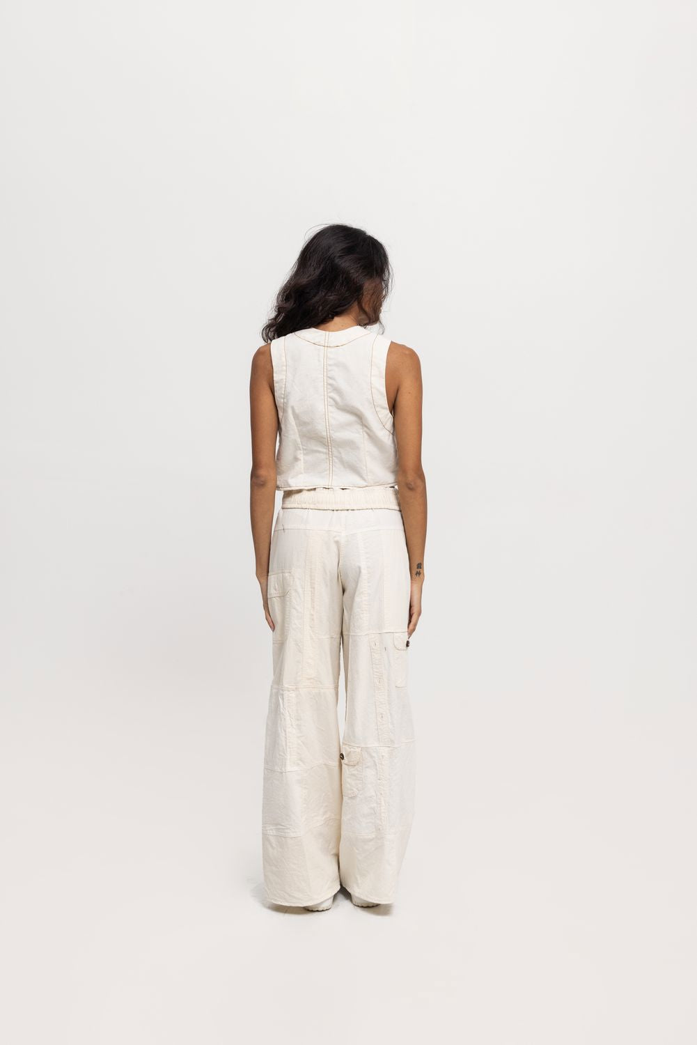 The Manta Carguito Vest