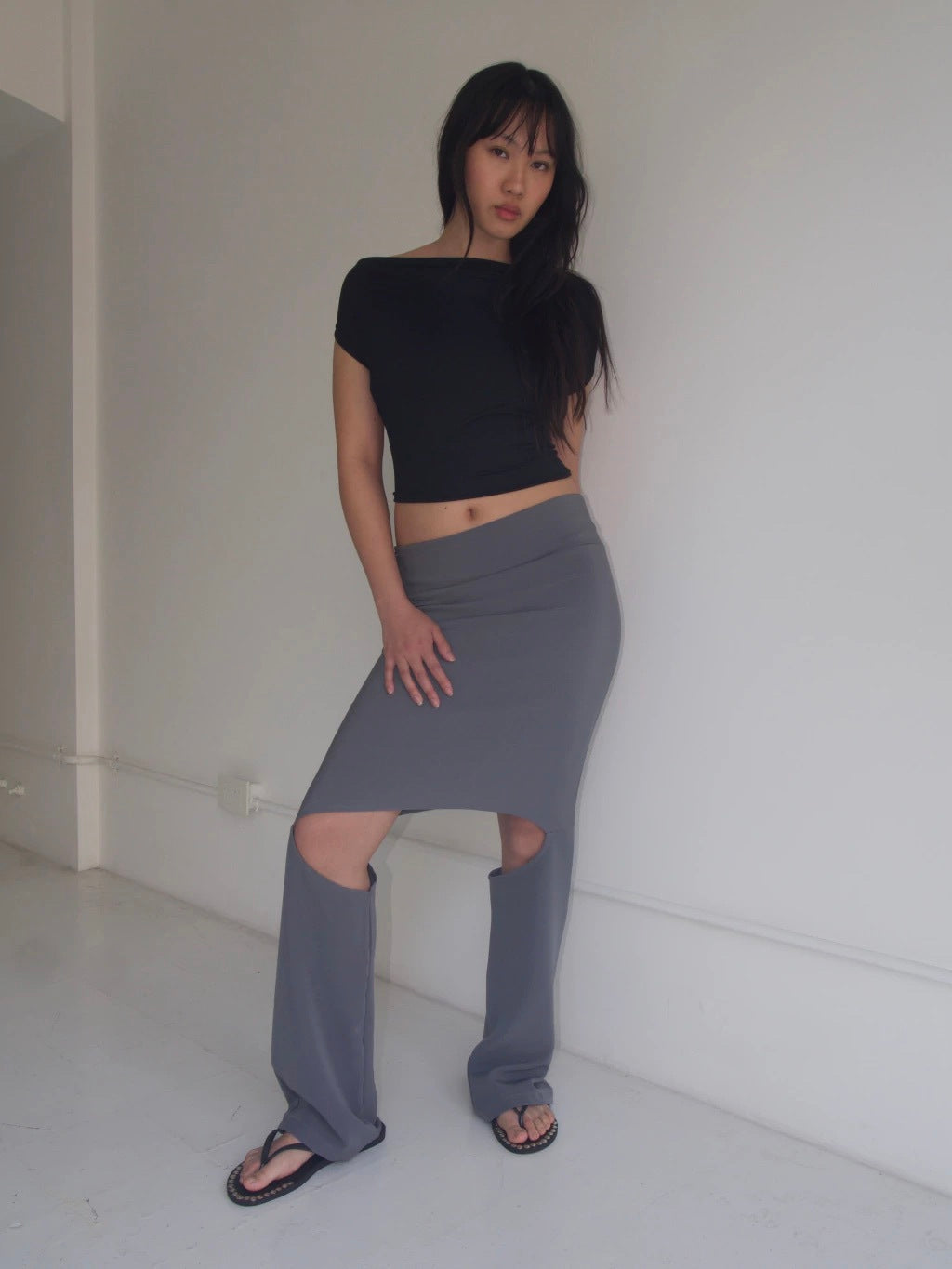 MULTIPLE USES TOP WITH LEATHER BELT