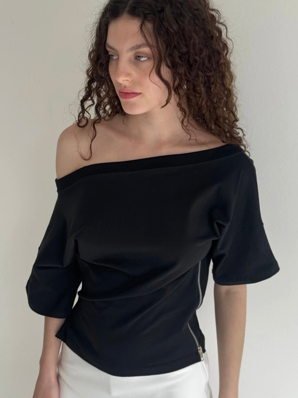TWO ZIPS SUMMER T-SHIRT (SHORT SLEEVE) - BLACK, WHITE