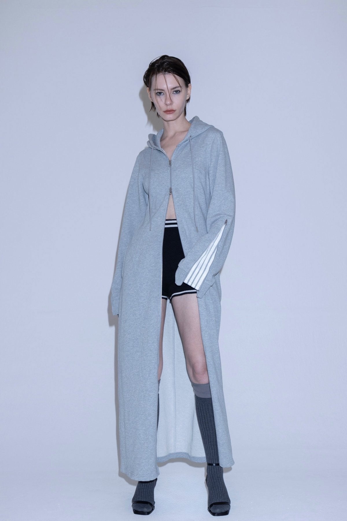 Line sweat dress