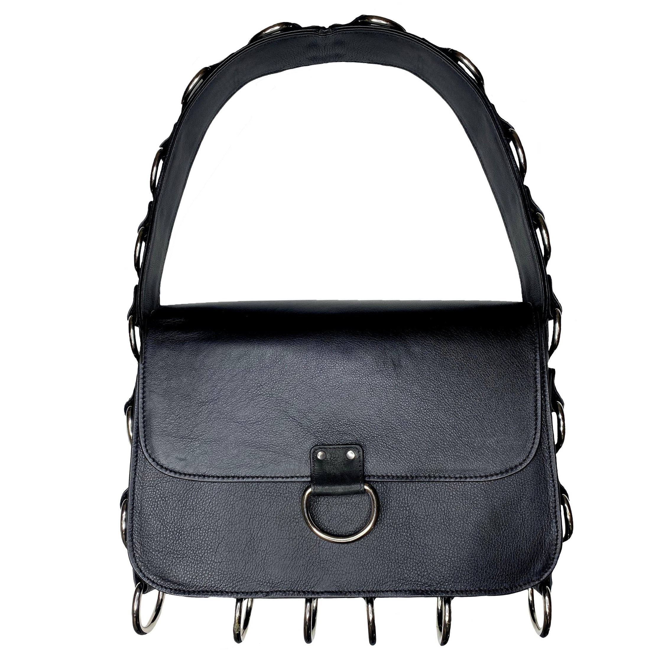 THE LEATHER D-RING BAG | BLACK