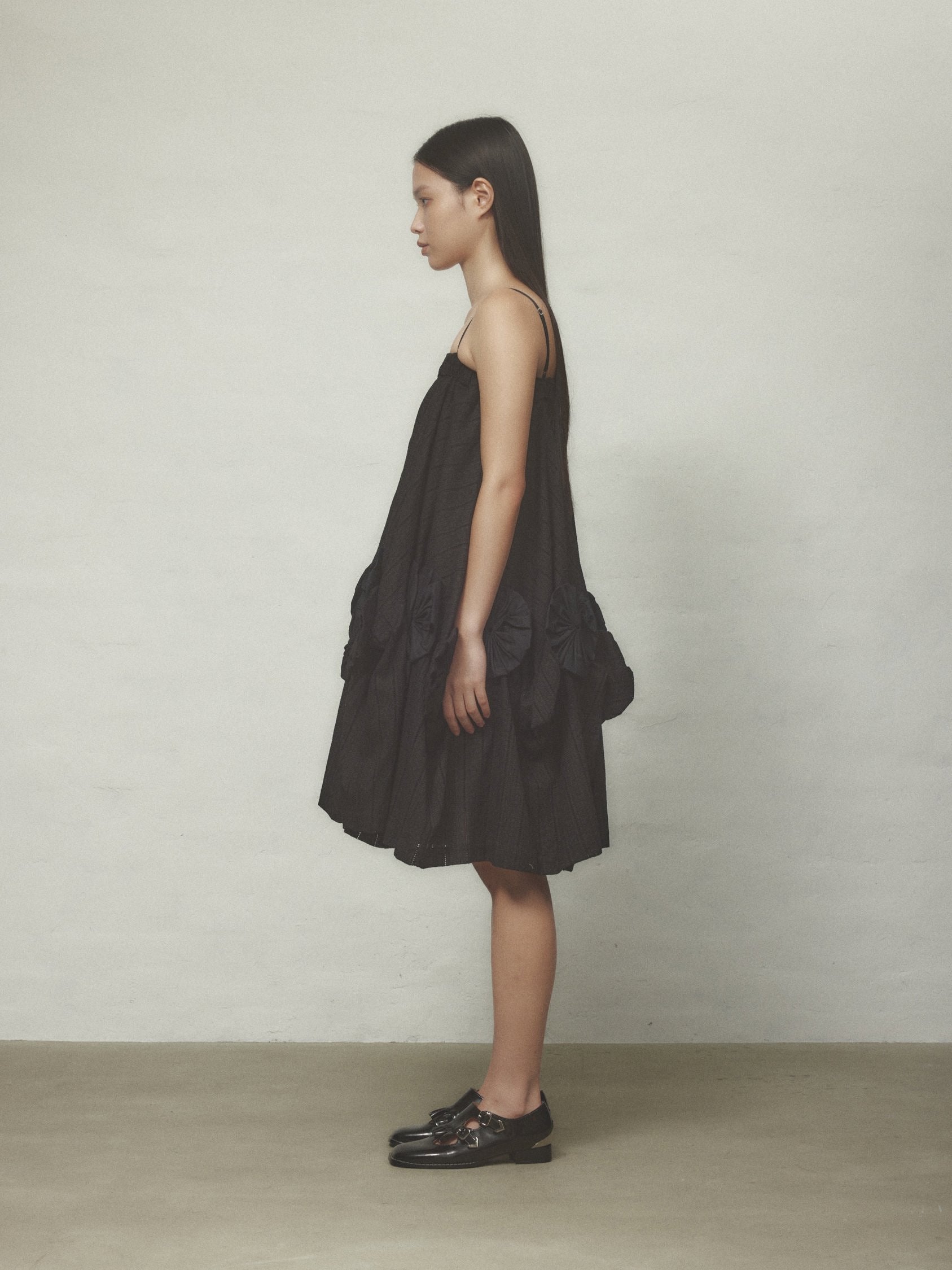 roots skirt