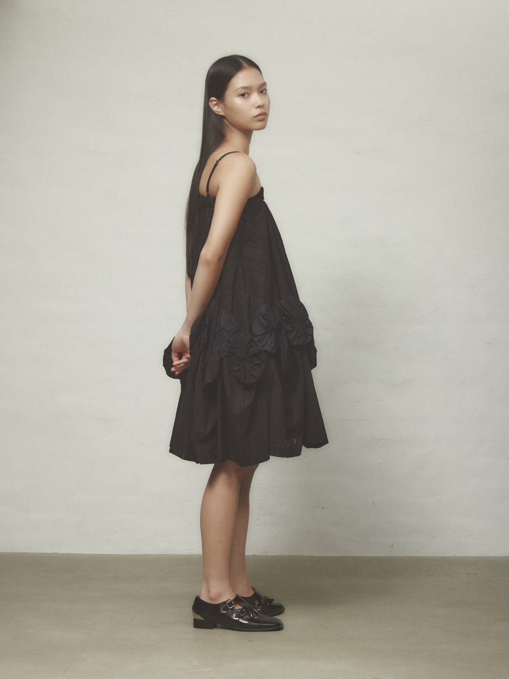 roots skirt