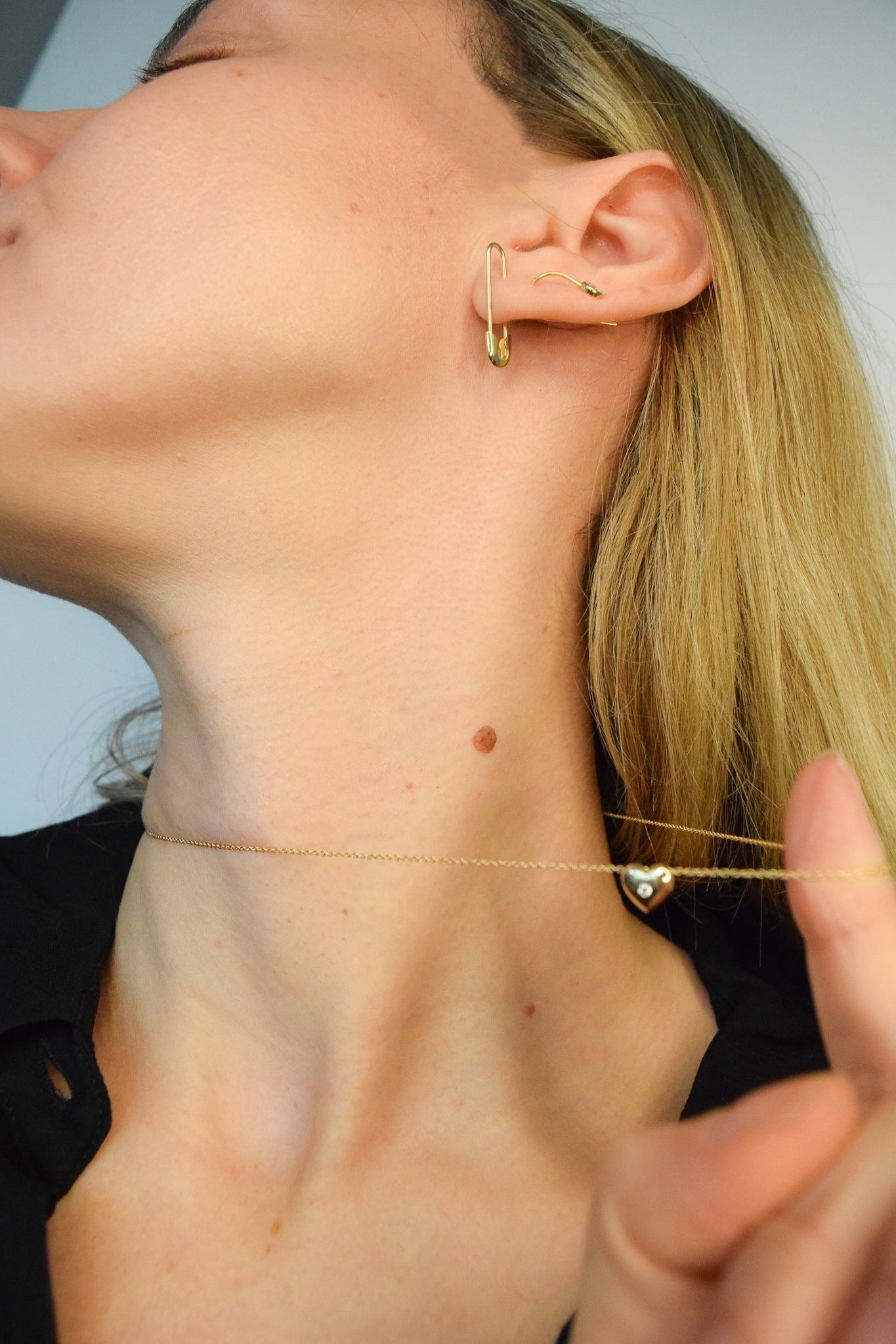 14K Gold Pin Earring