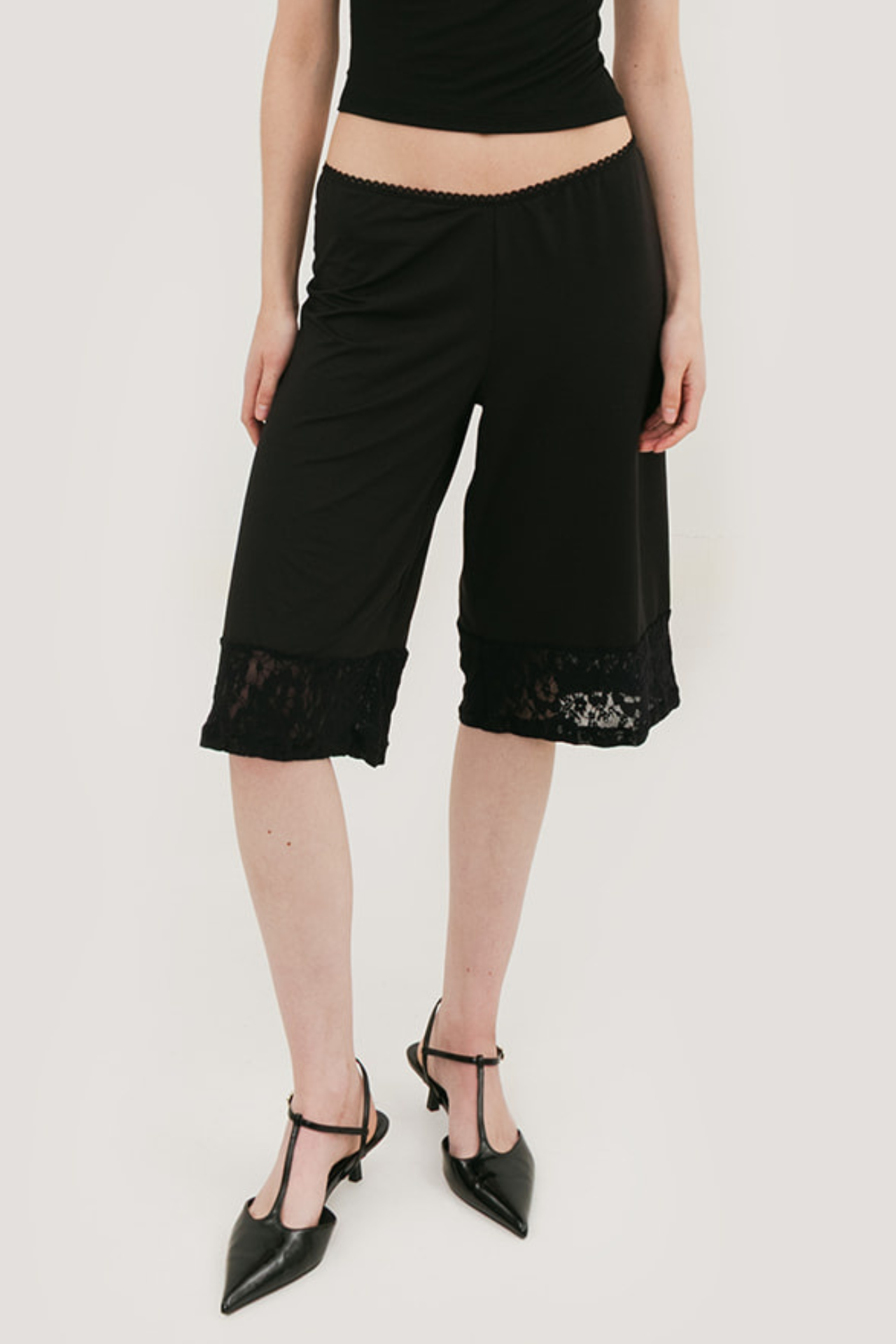 Alexa Capri Pants