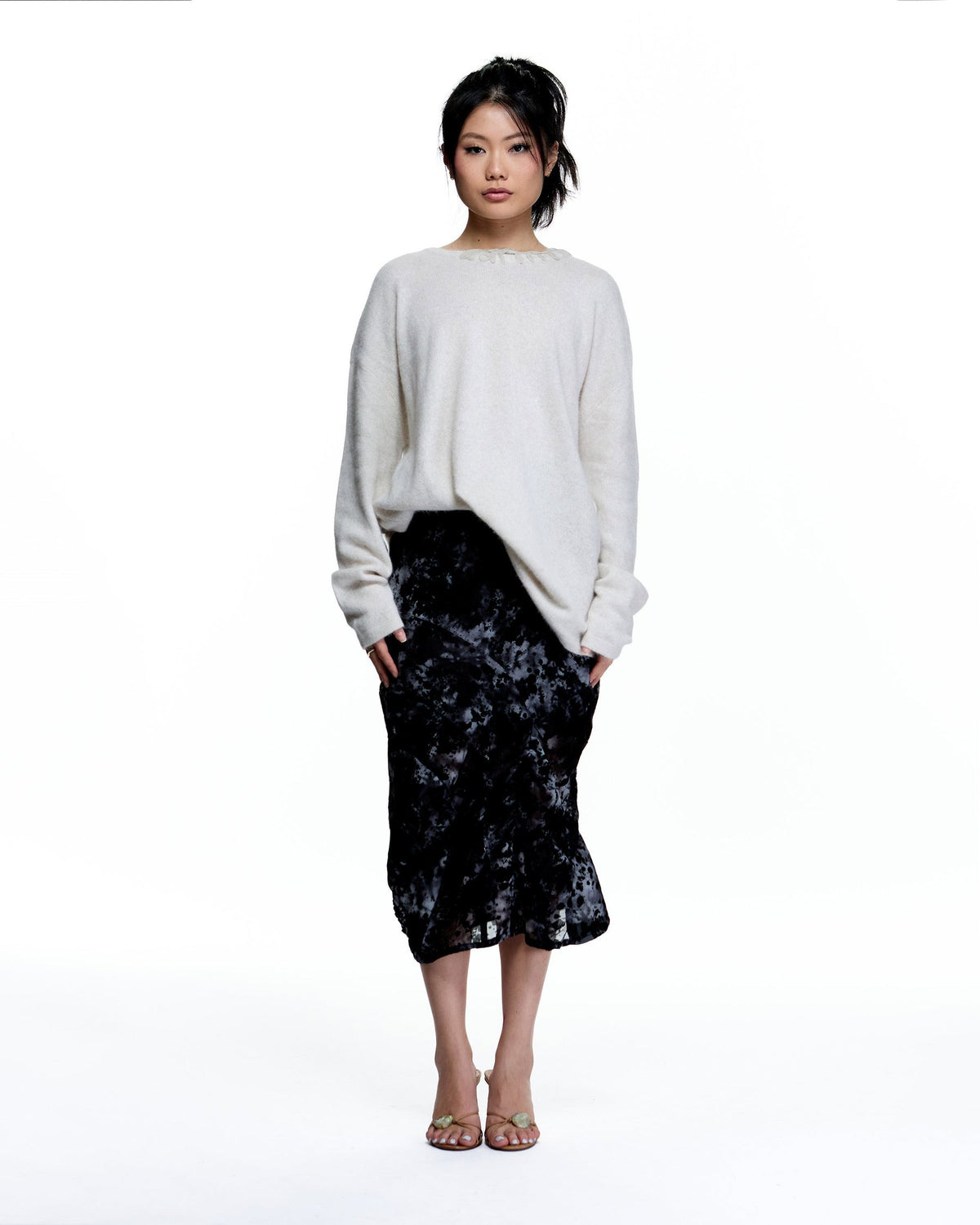 BURN OUT MESH PRINT TWISTED SKIRT