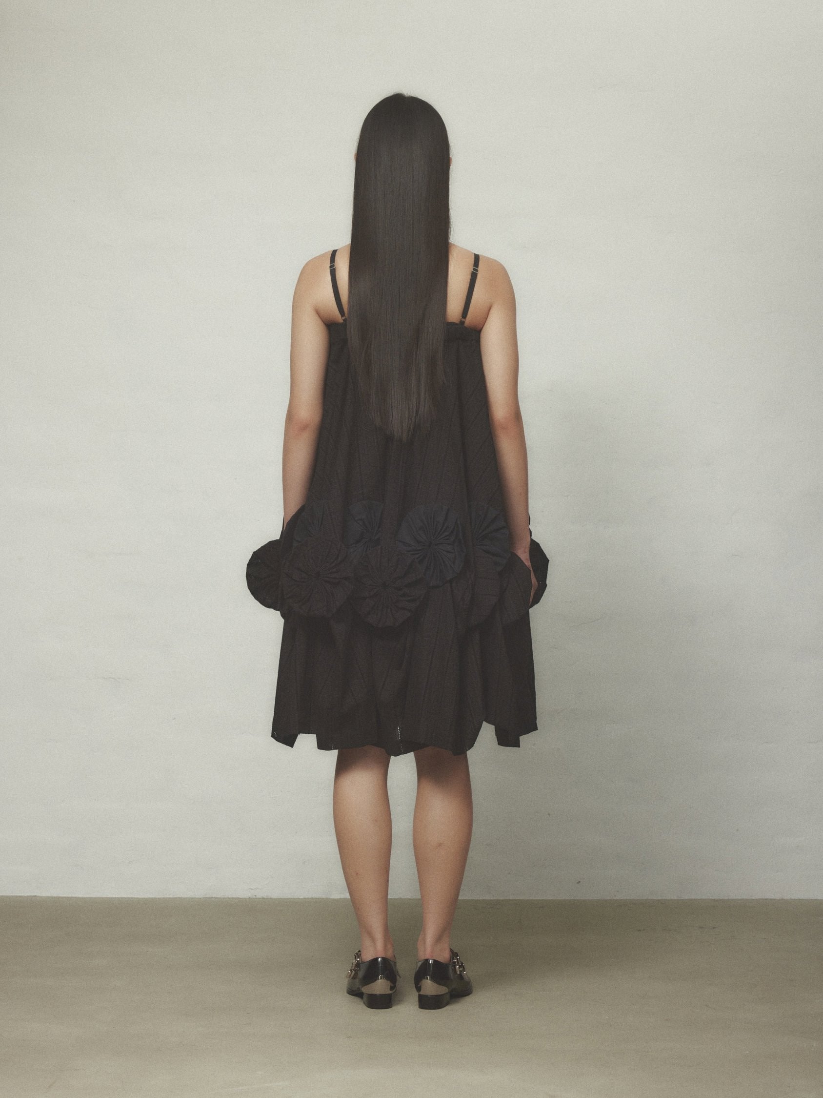 roots skirt