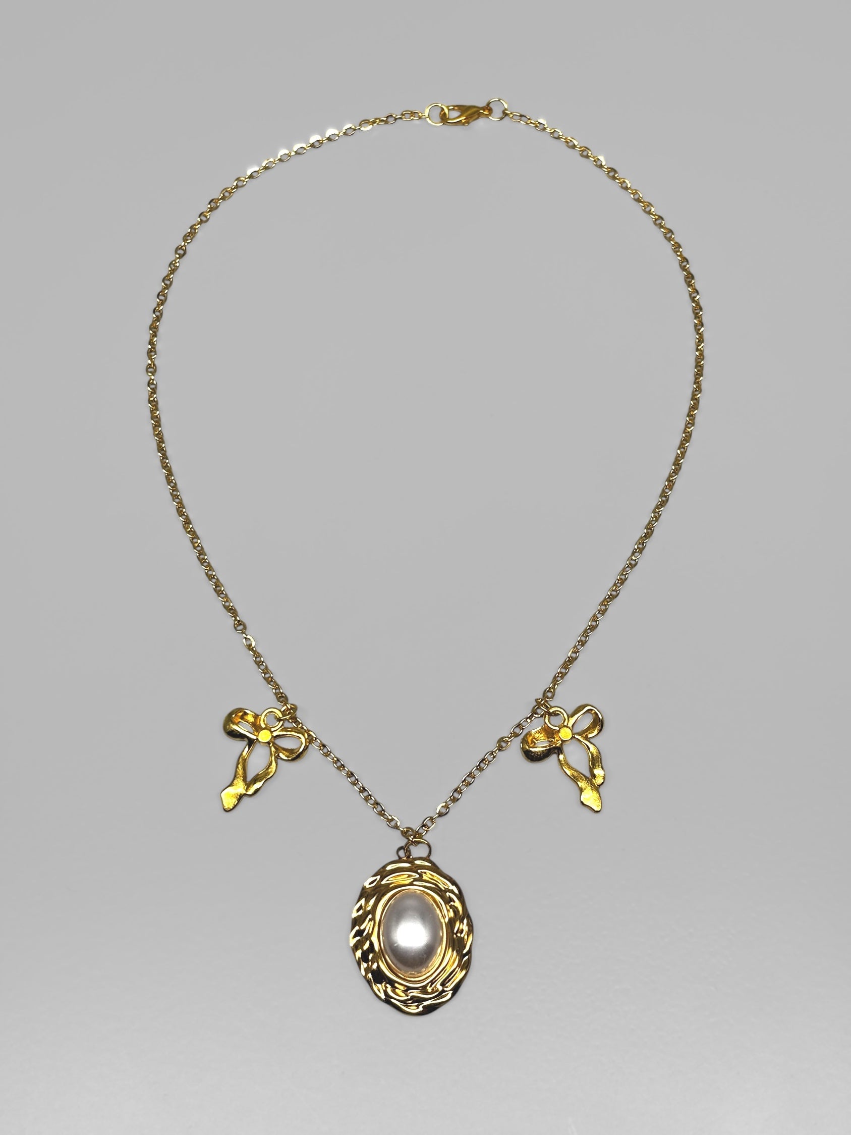 AURELIA NECKLACE