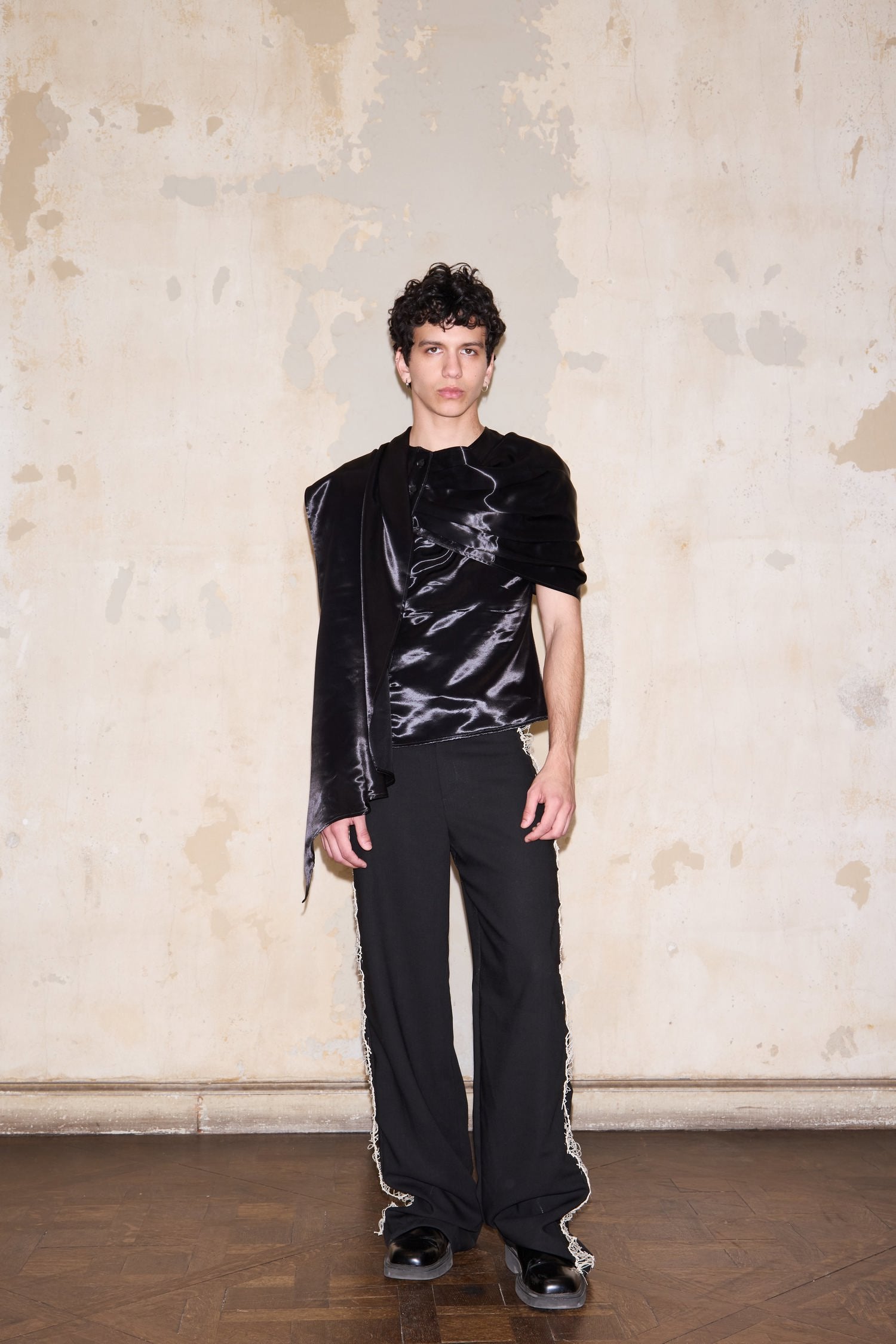 CERRITO BLOUSE BLACK SATIN