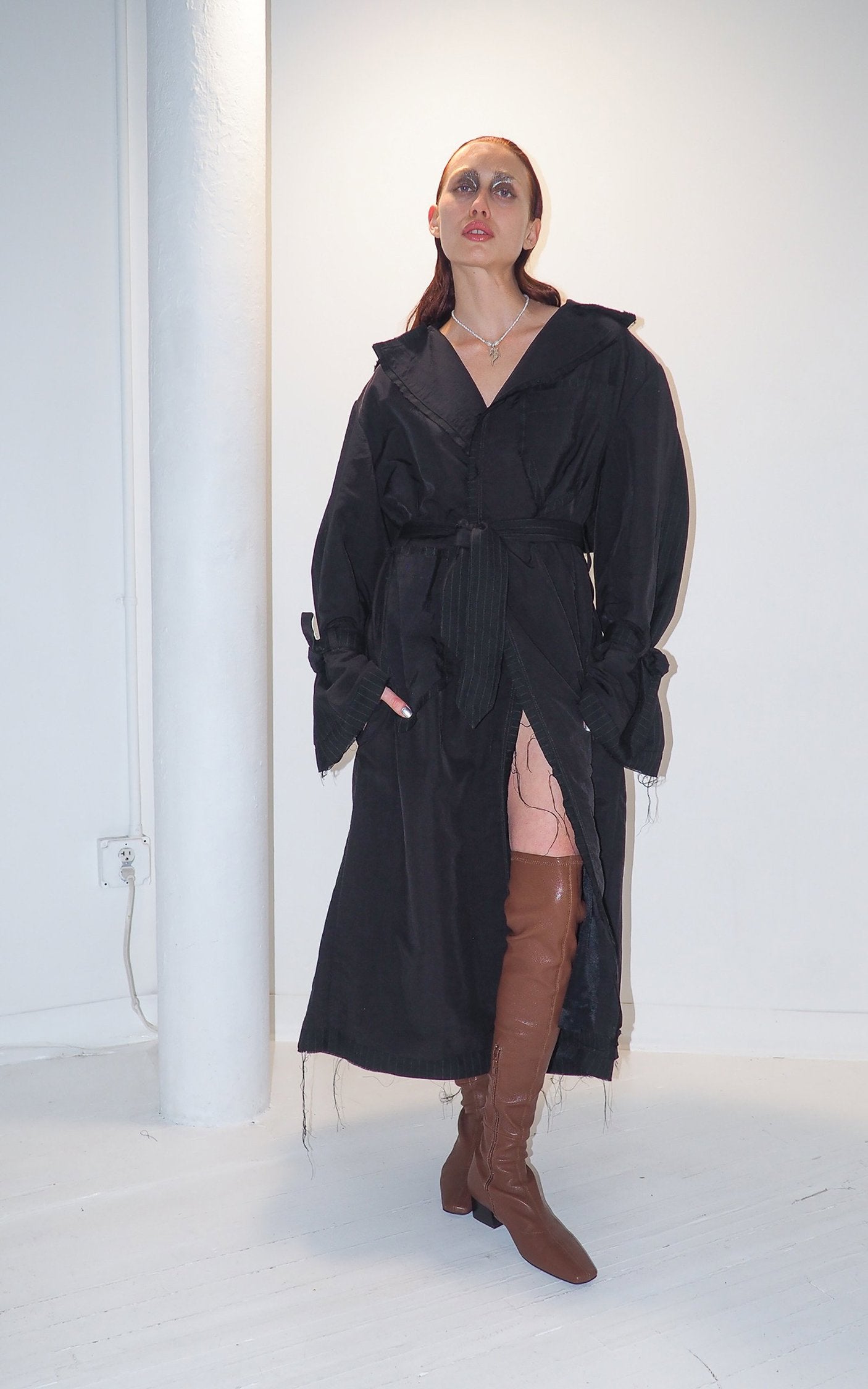 THE DISTRESSED TRENCH COAT