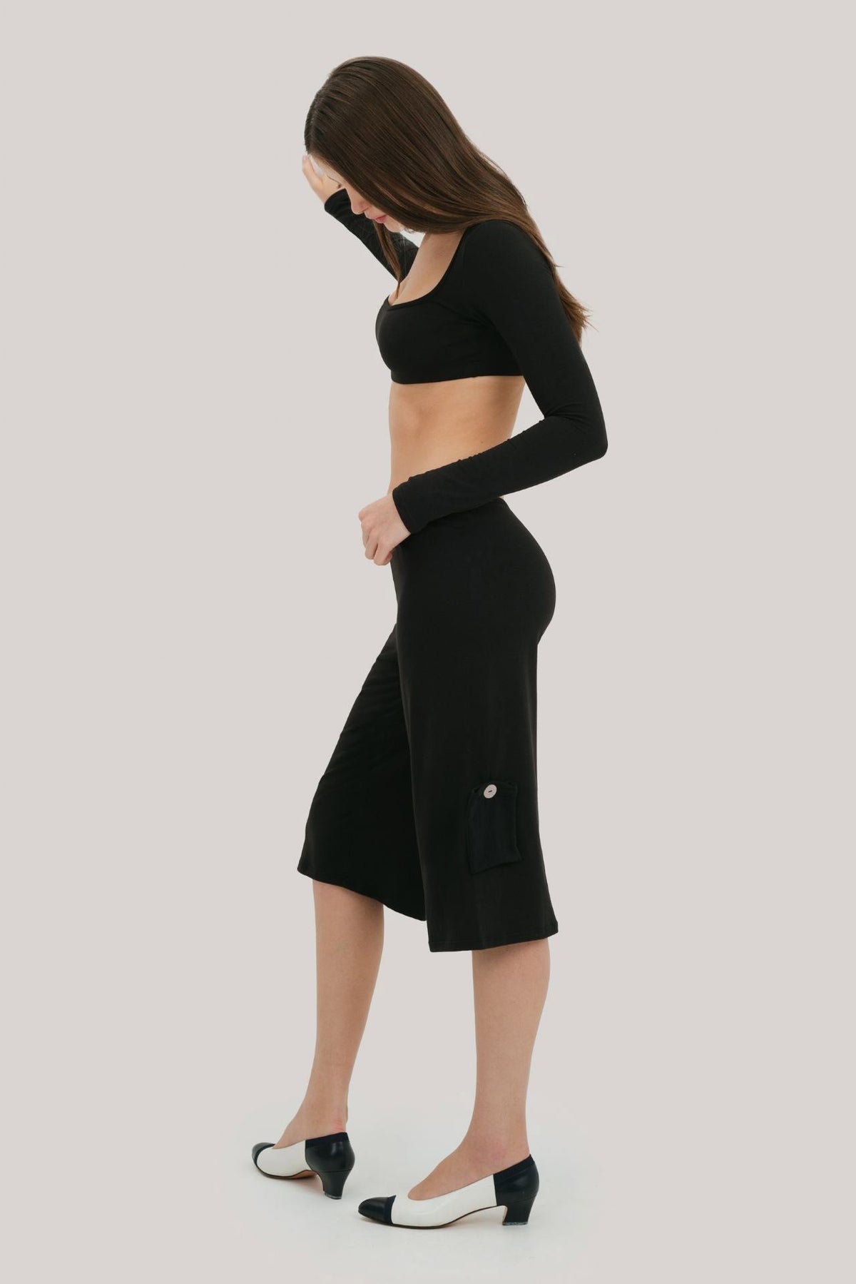Simone Detachable Pocket Capri Pants
