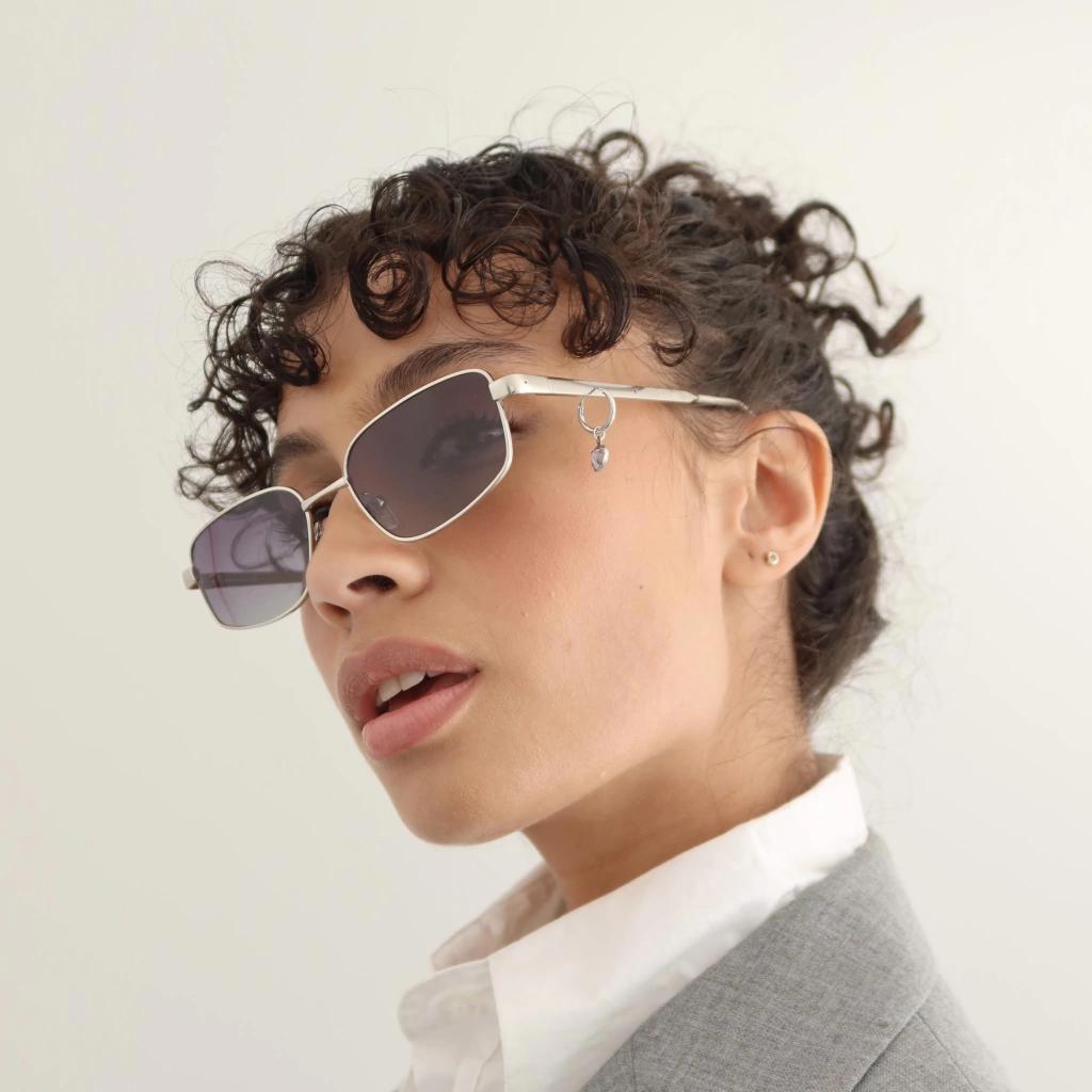 Venus 01 - sunnies