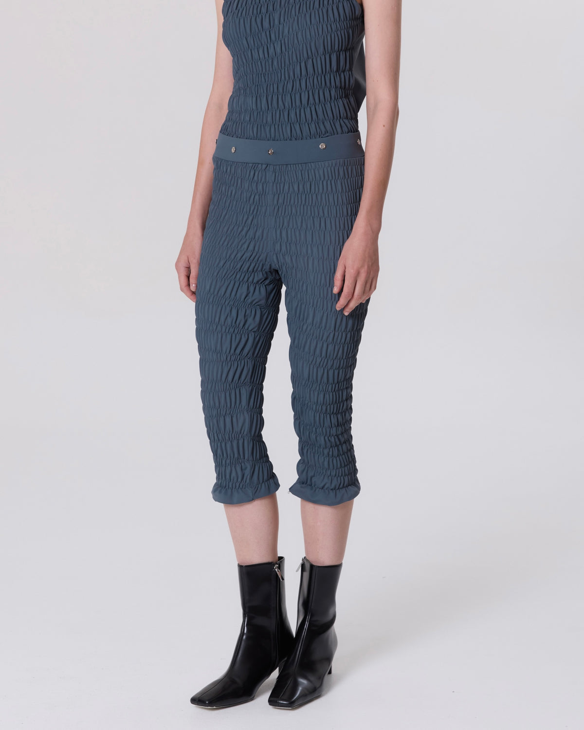 TORIO blue capri