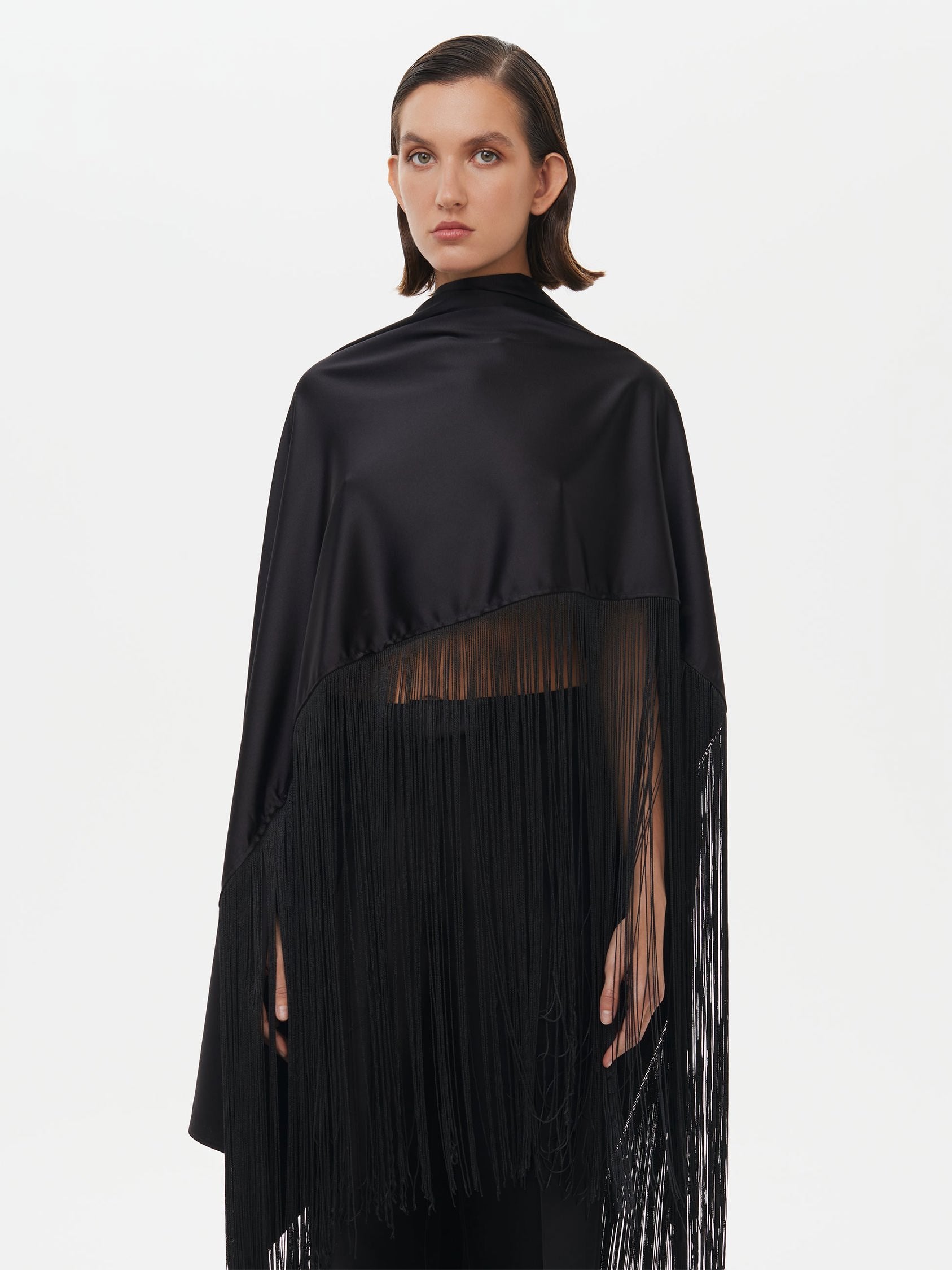 Wild Willow Party Cape in Black