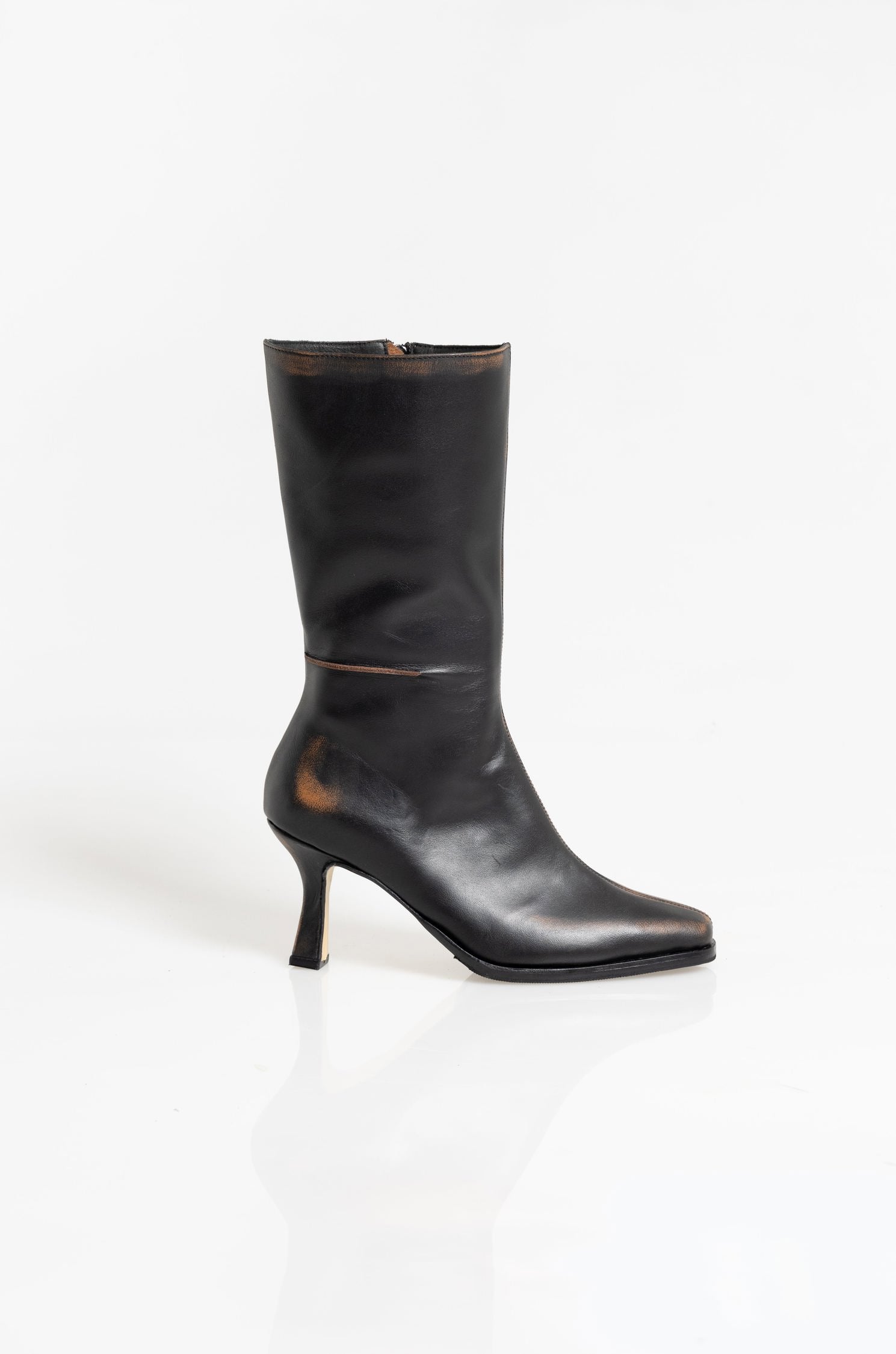 Magnolia Leather