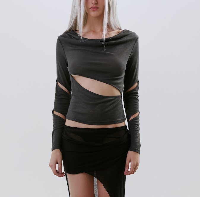 Crest Top in Dark Grey
