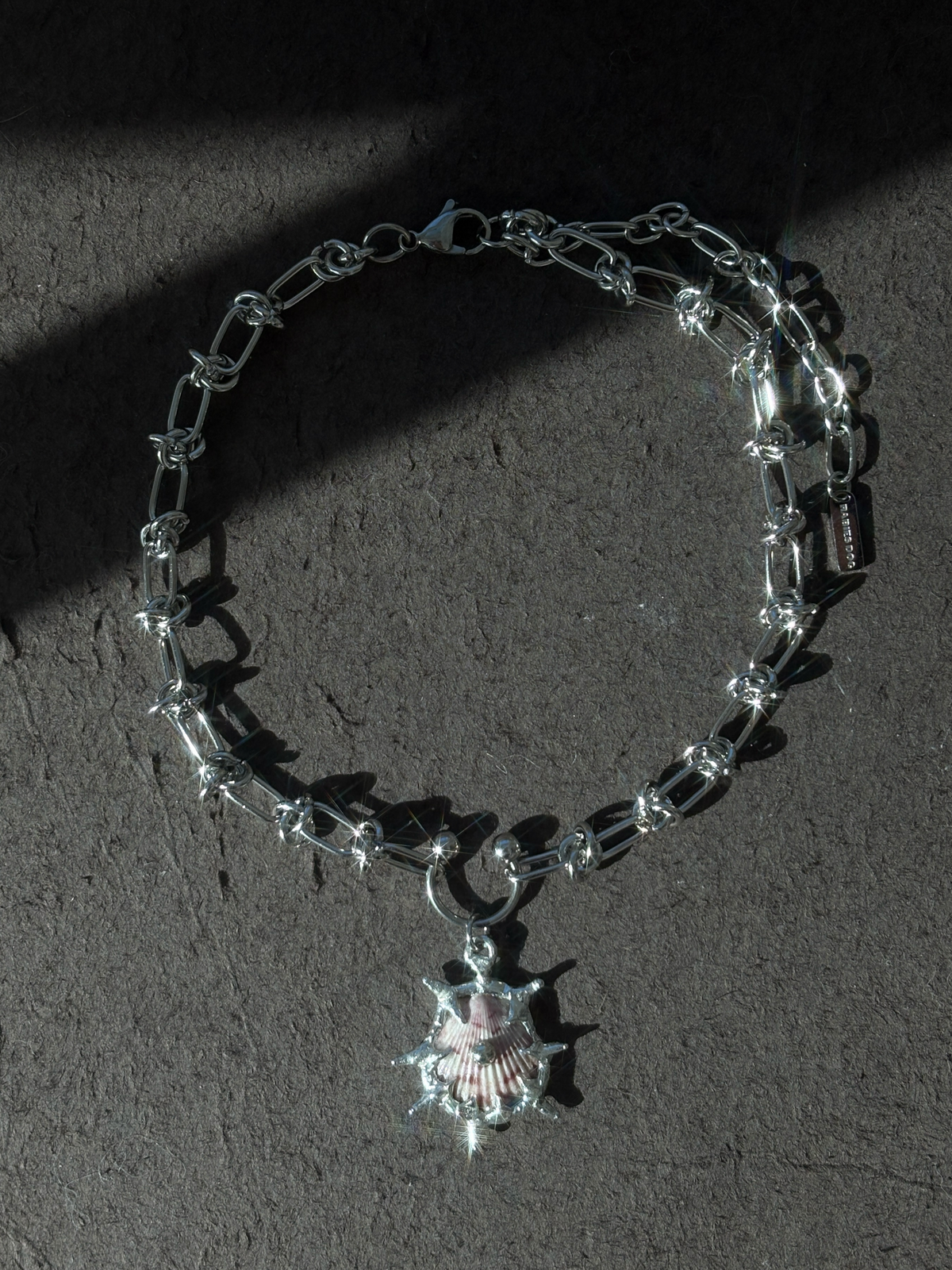 Piercing Shell Necklace