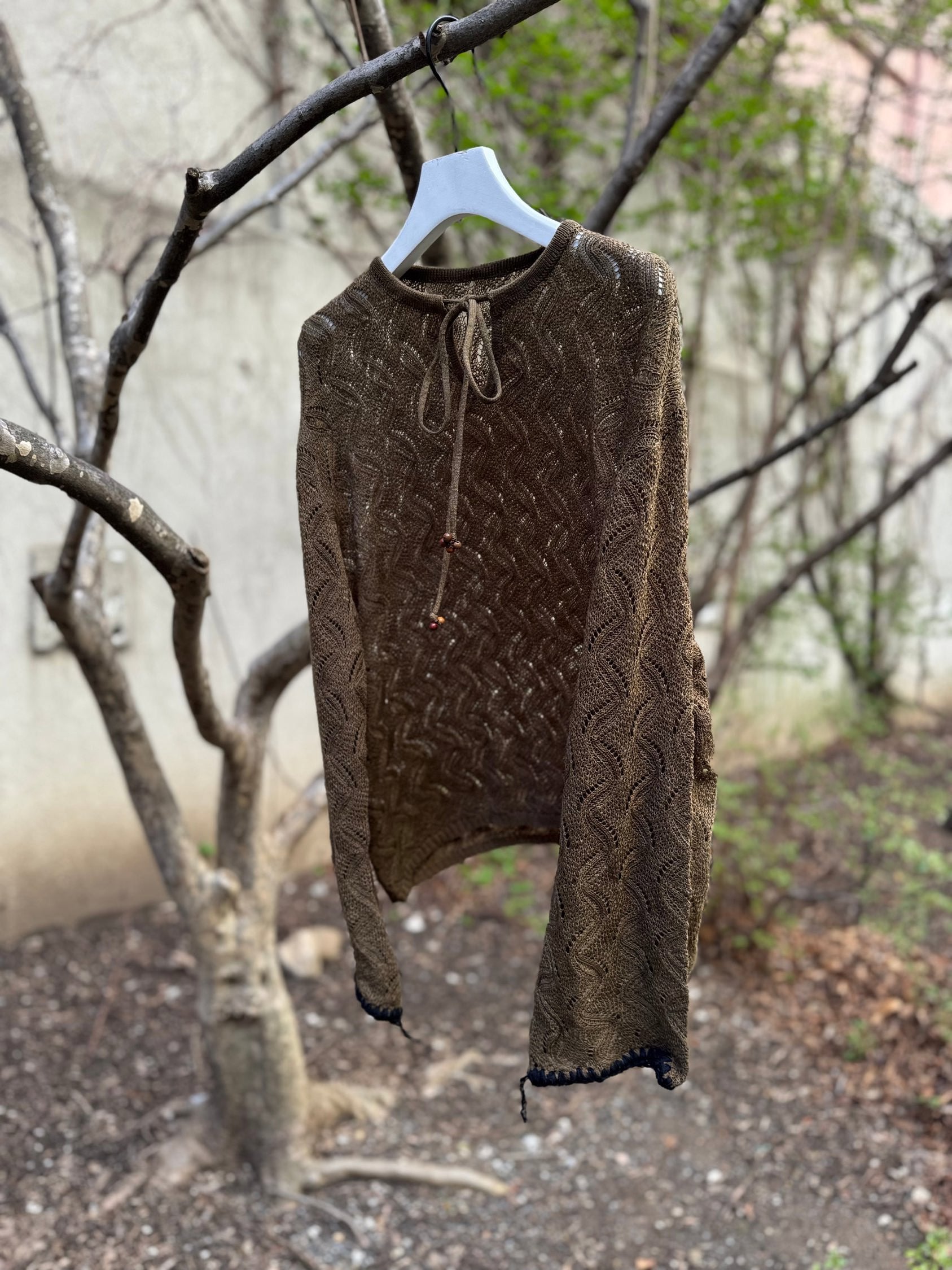 RIPPLE LACE STITCH WOOD BEAD TIE UP SWEATER