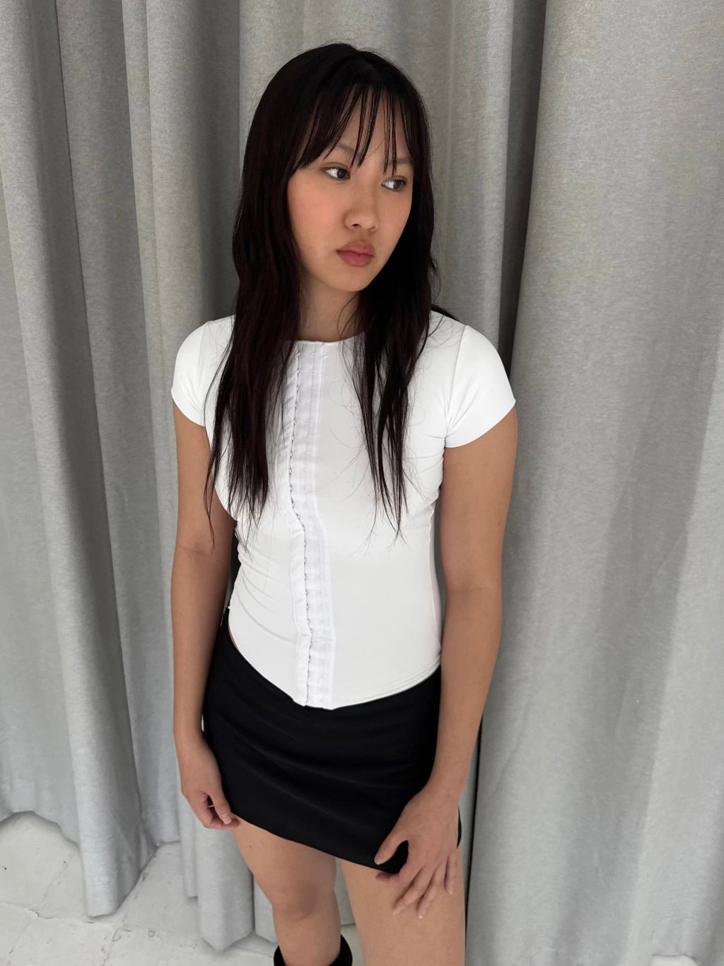 SHORT SLEEVE MULTI-HOOK TOP - WHITE