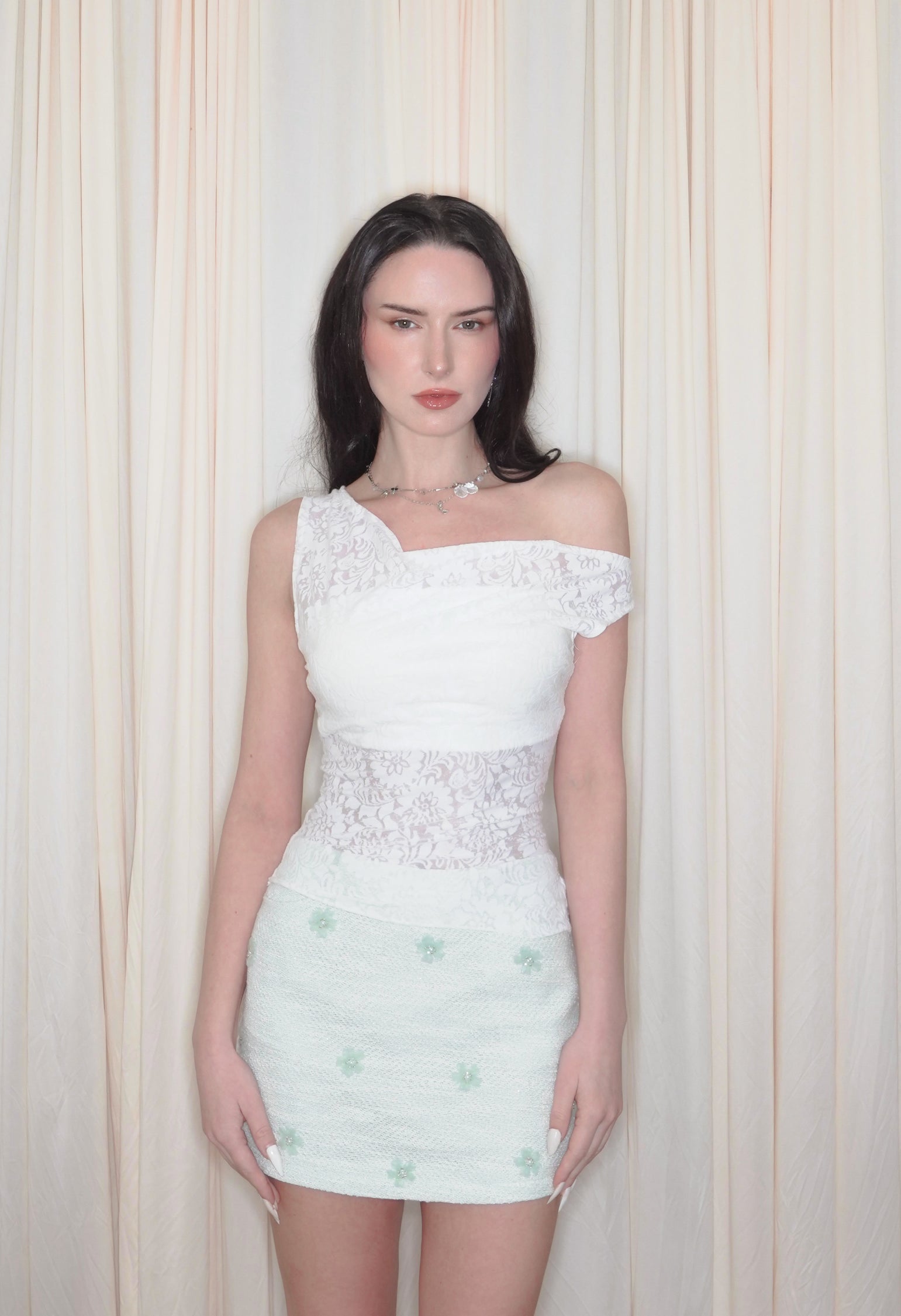ENDLESS AMOUR LACE TOP