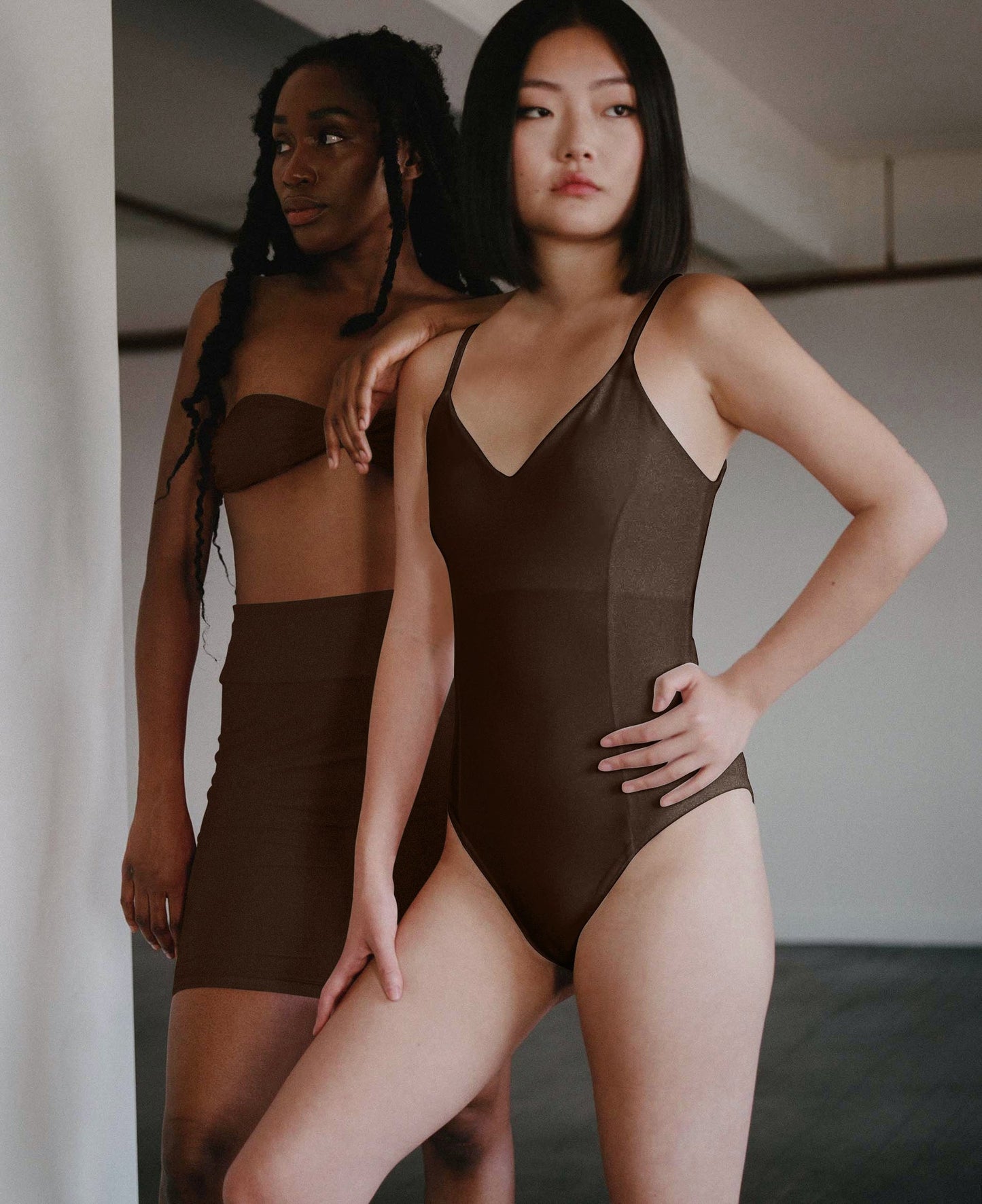 HA 003 - V-NECK BODYSUIT - ARABICA
