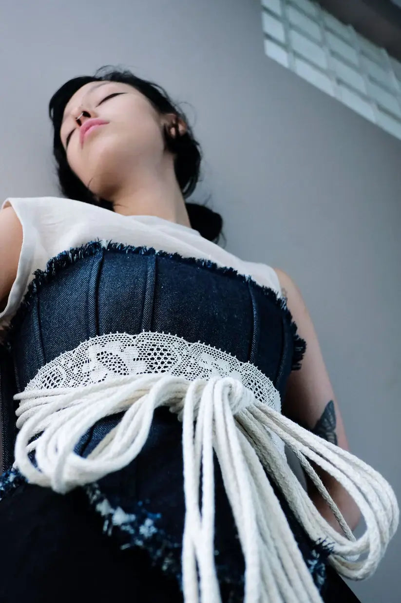 Long Skin Guipure Corset