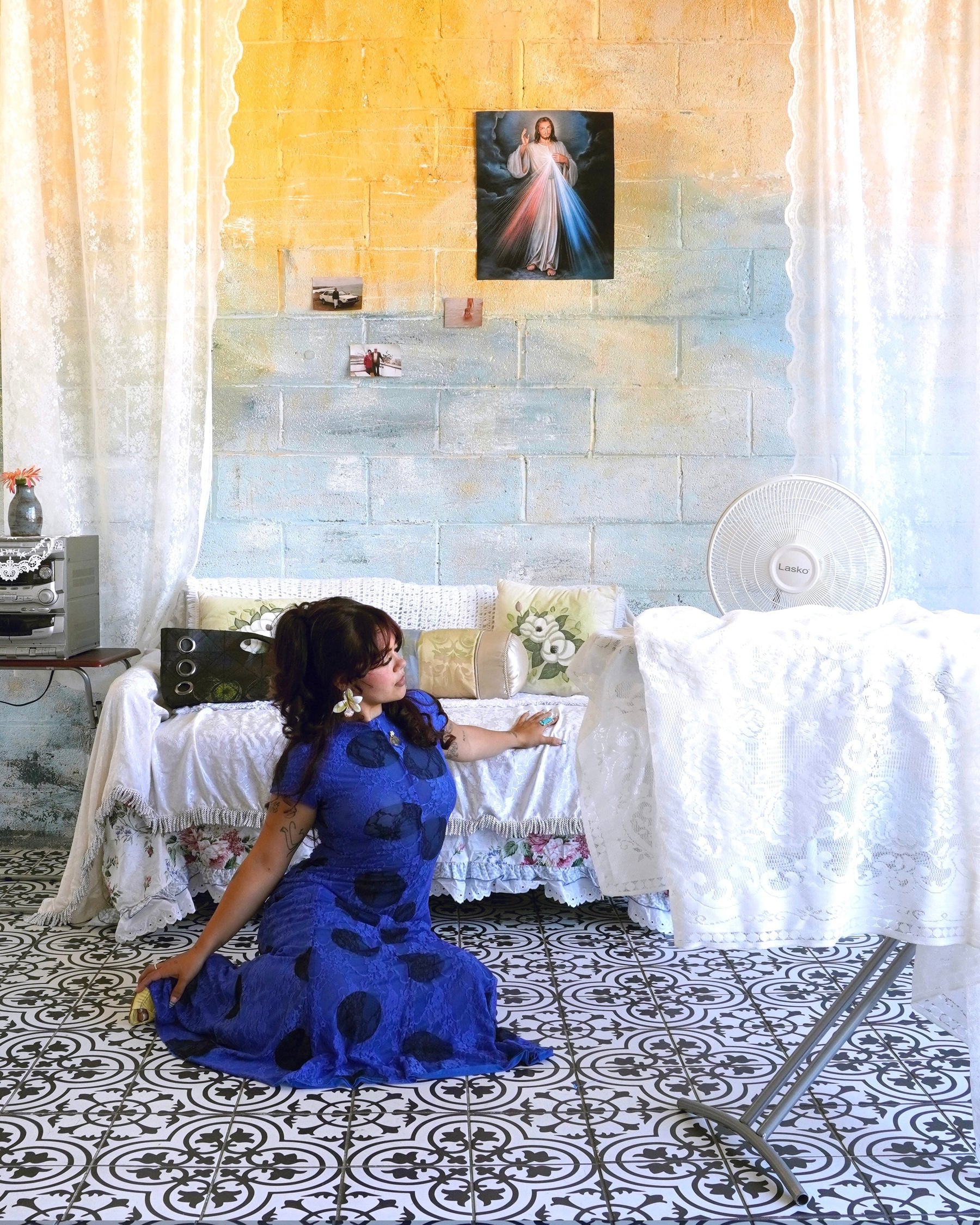 Lindura Dress- Blue Polka