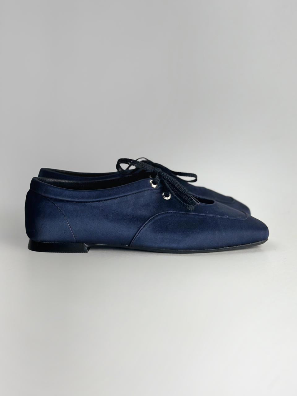 CR2 Blue