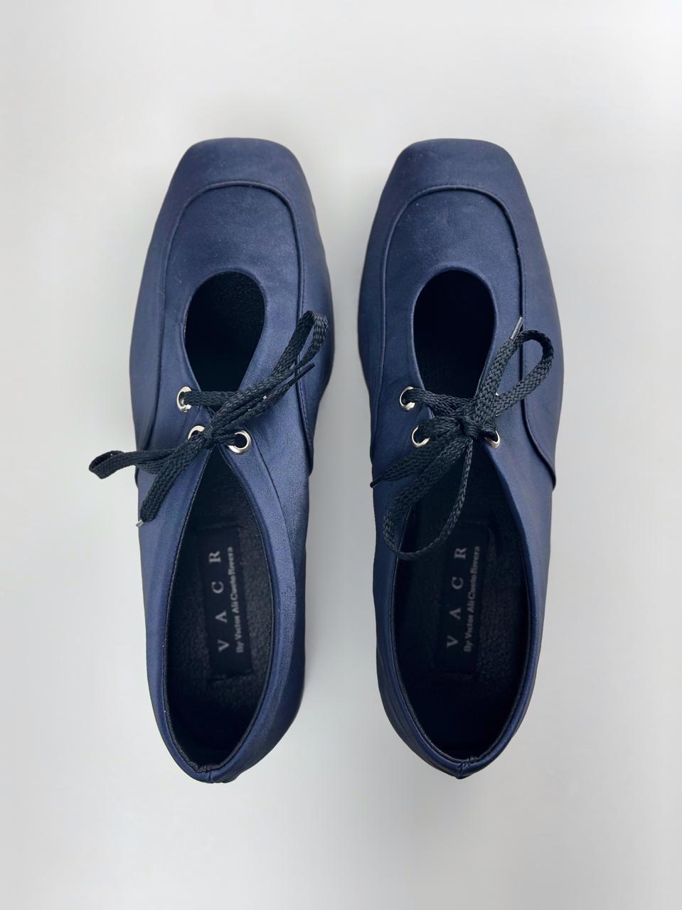 CR2 Blue