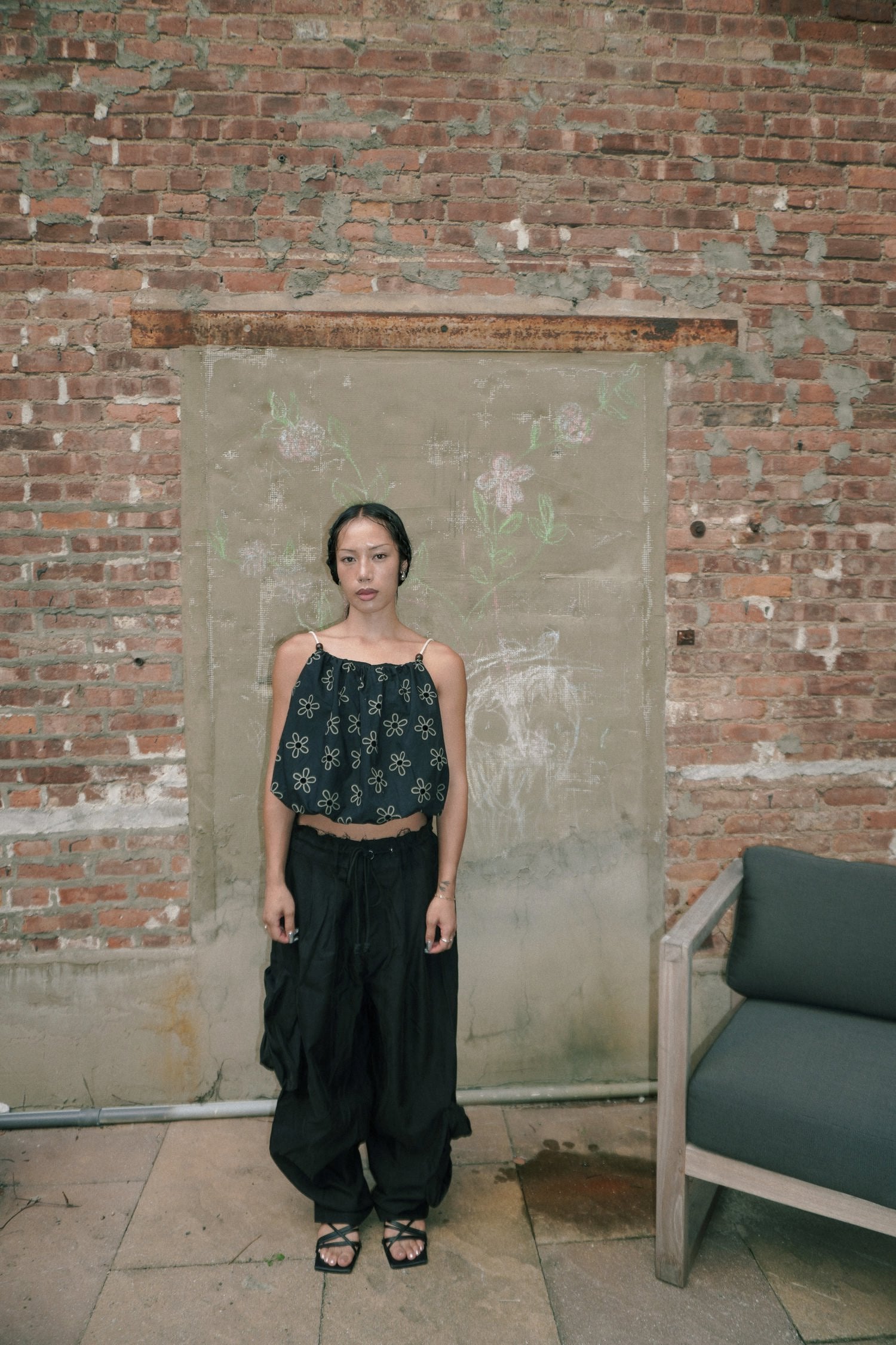 DAISY PRINT BUBBLE CROP TOP