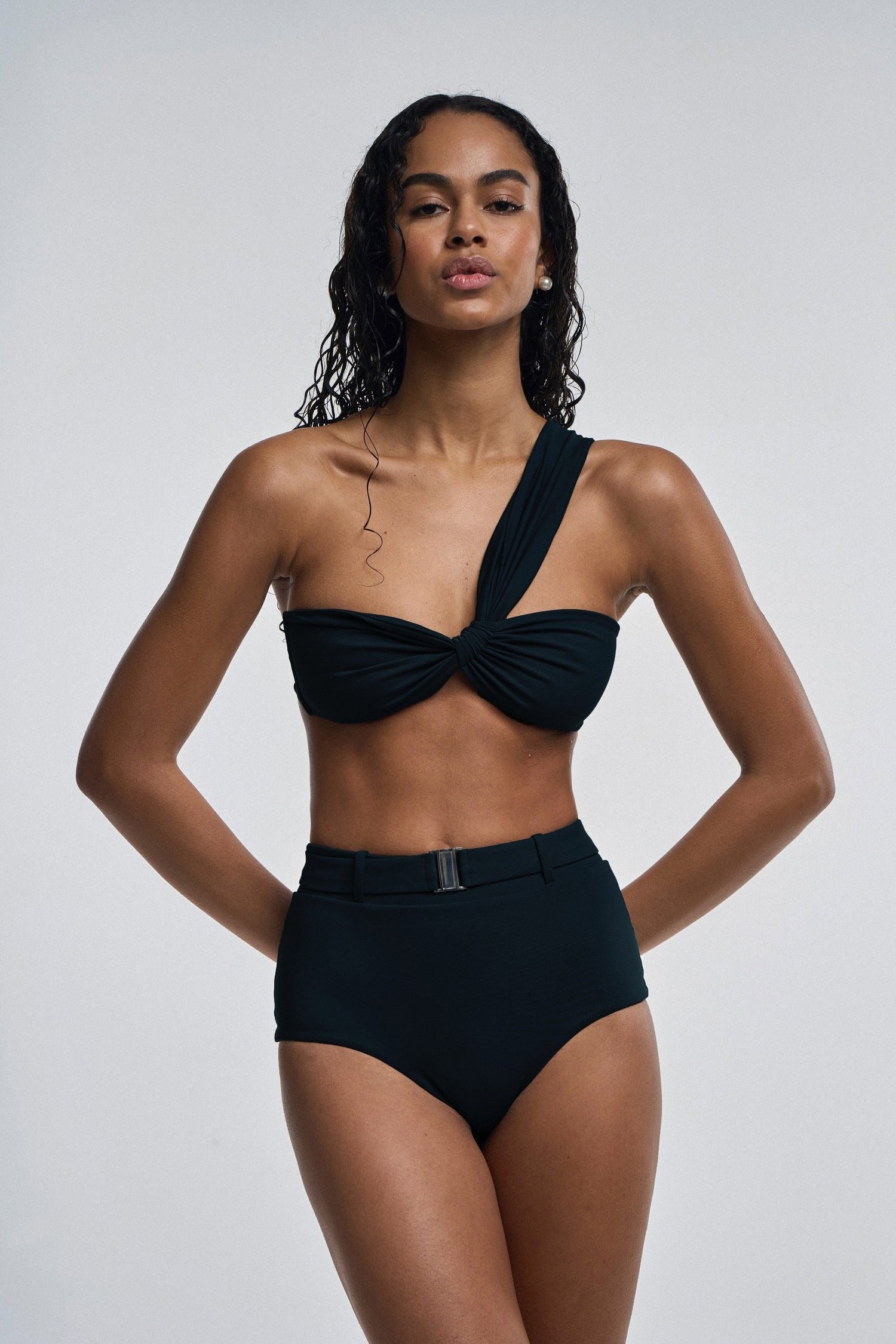 Onyx High Waist Belted Bottom / Black