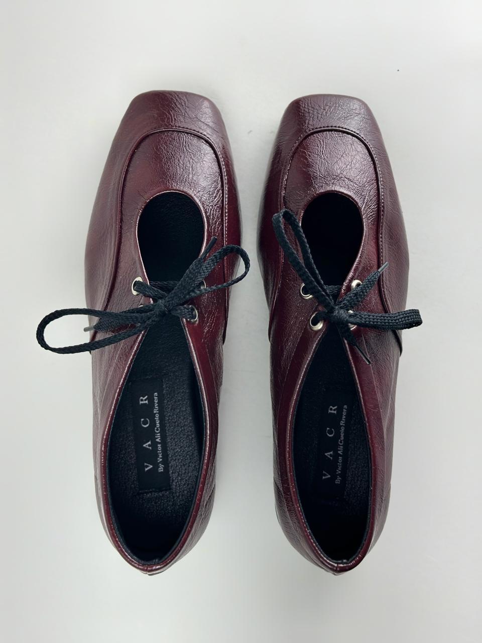 CR2 Red