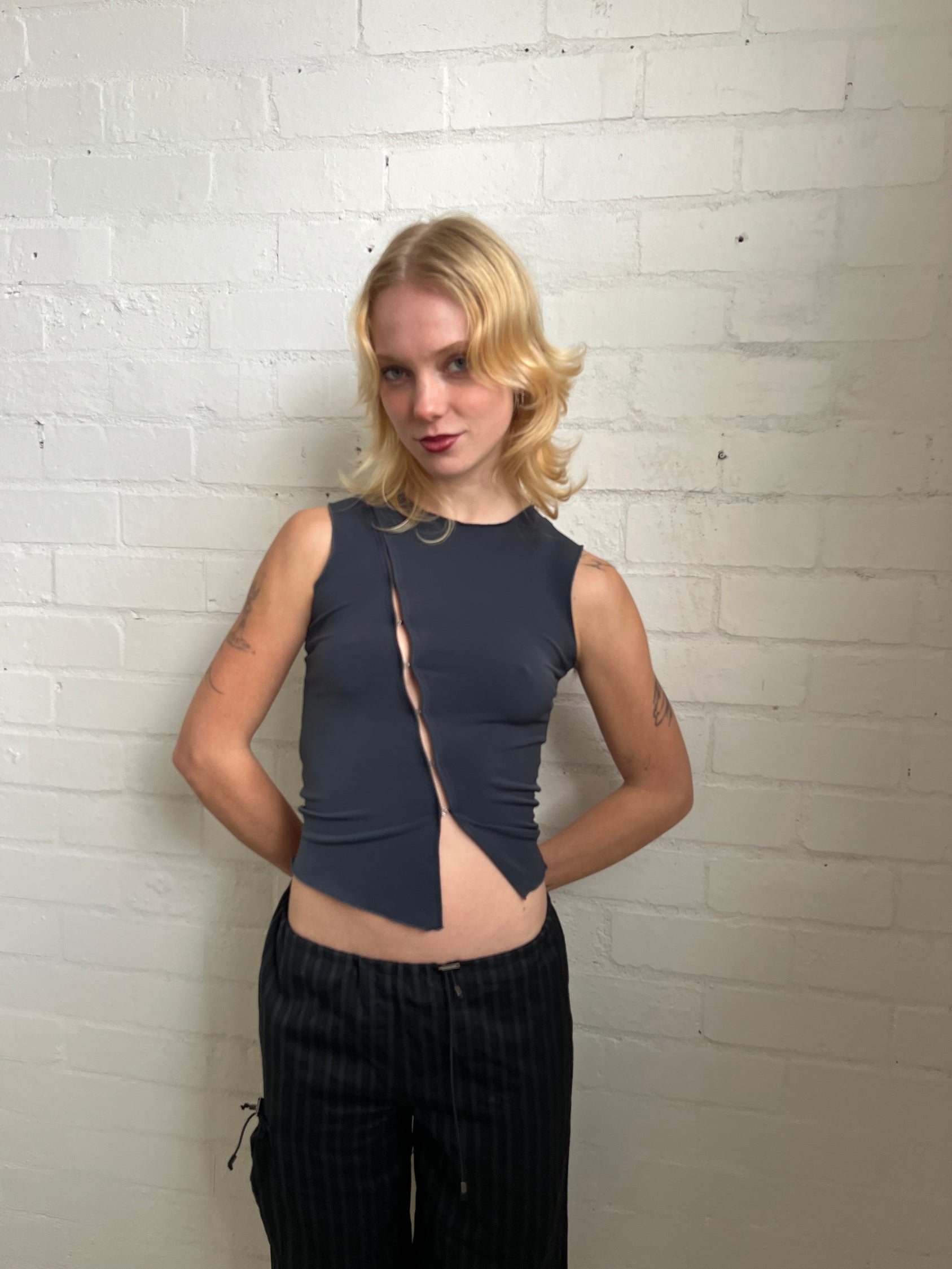 DARK BLUE HOOK AND EYE TANK