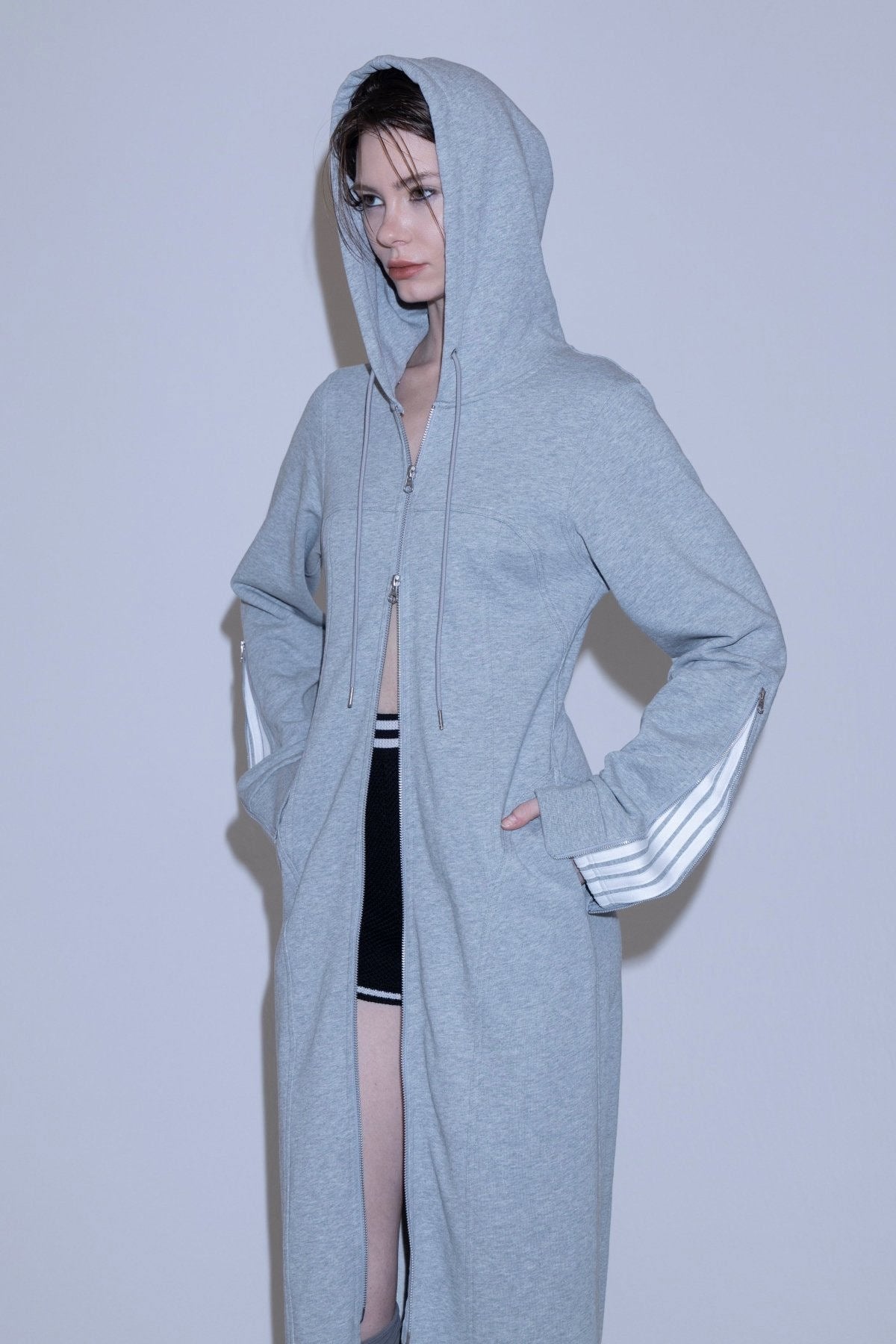 Line sweat dress
