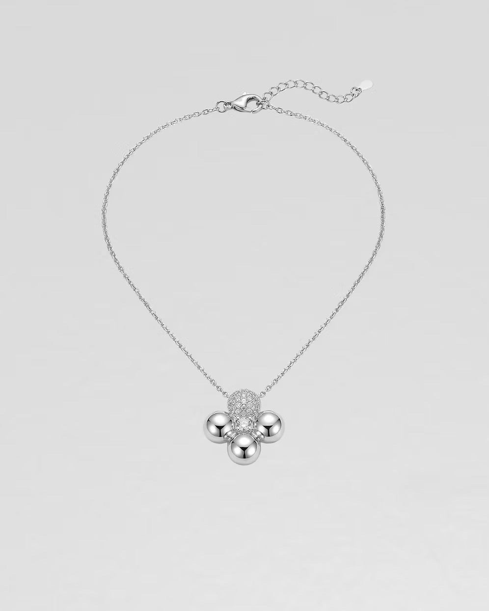 ARCADIA CLUSTER NECKLACE