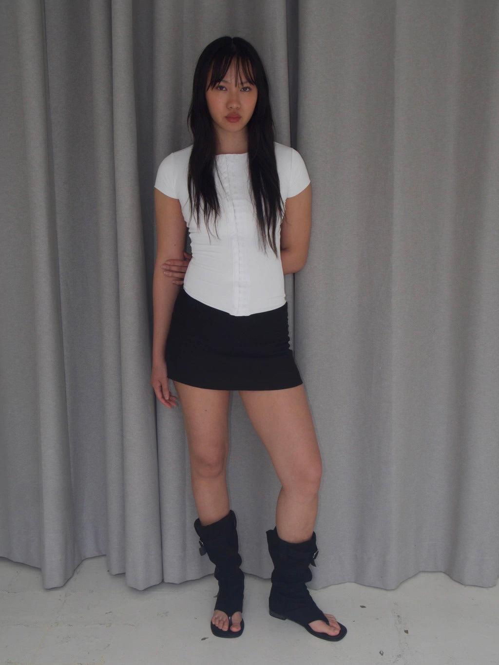 SHORT SLEEVE MULTI-HOOK TOP - WHITE